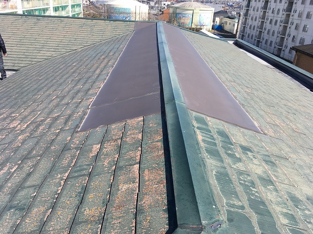 屋根カバー工事のデメリット